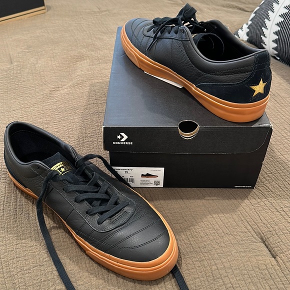 Converse Other - Black with gum sole Converse One Star CC OX shoes